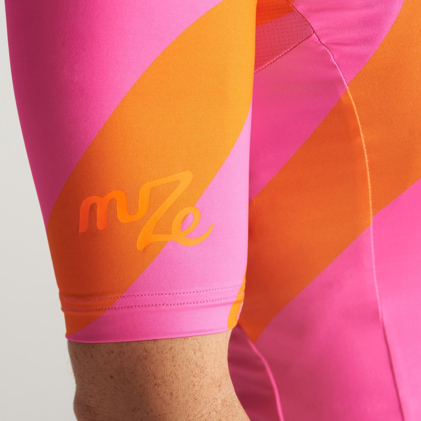 "No Ride Up" Summer Cycling Jersey